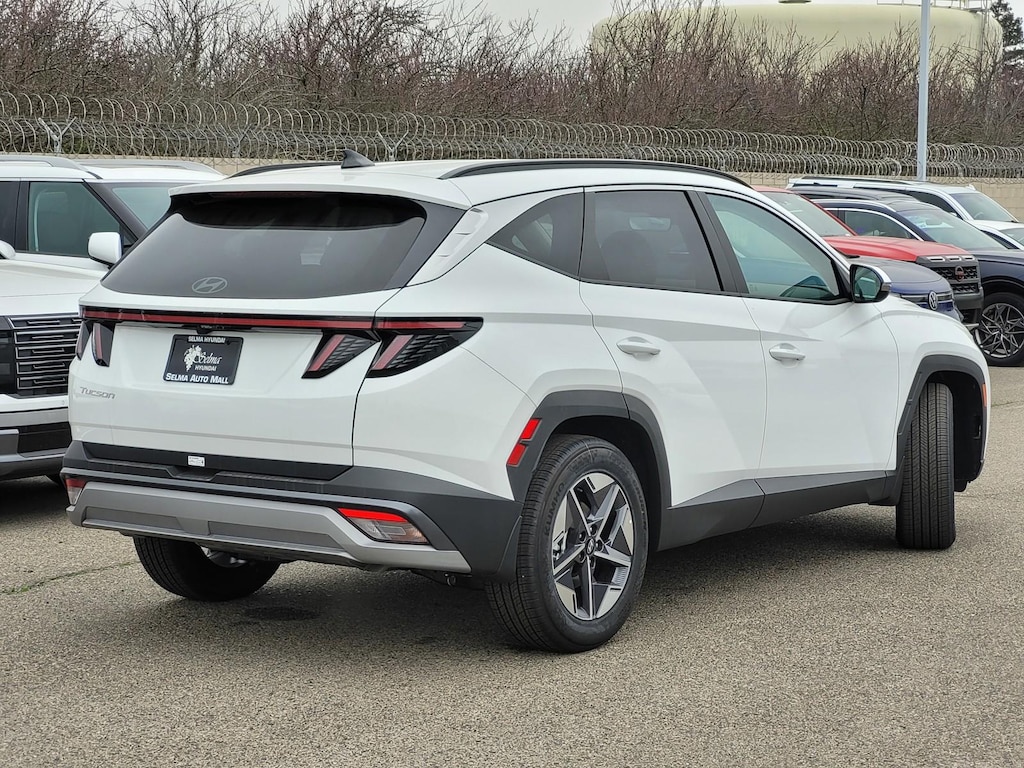 New 2026 Hyundai Tucson SEL Premium FWD SUV