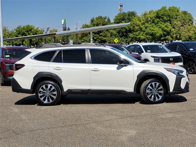 2023 Subaru Outback Limited XT photo 2