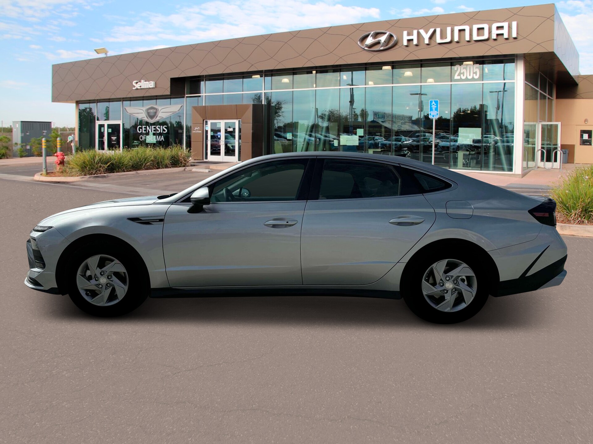 2025 Hyundai Sonata SE photo 3
