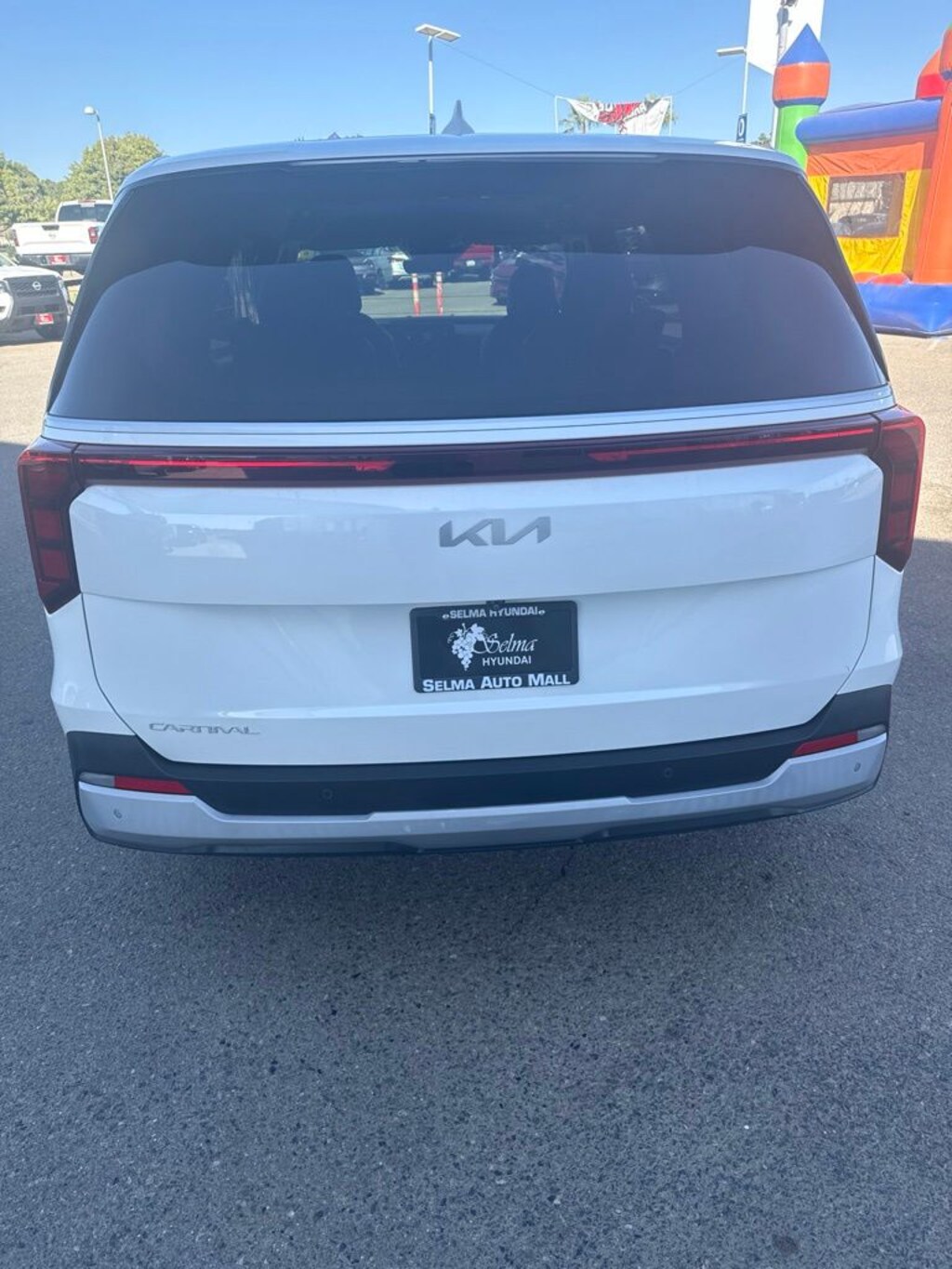 Used 2025 Kia Carnival LXS Minivan/Van