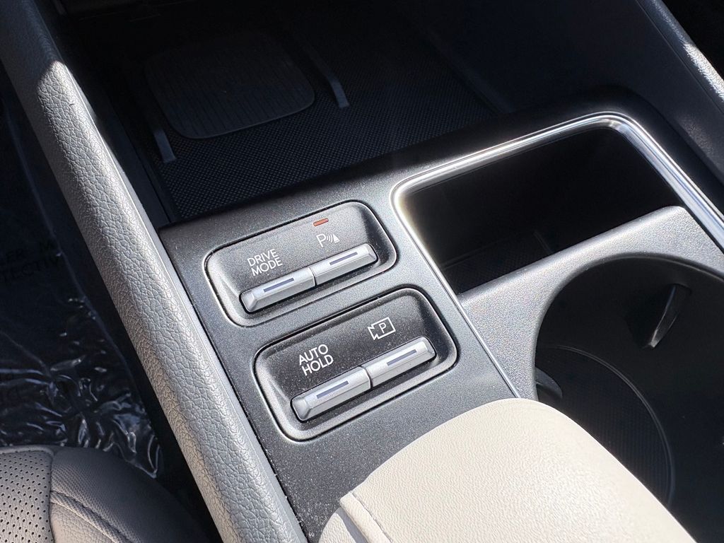 2025 Hyundai Sonata Hybrid Limited - Photo 21