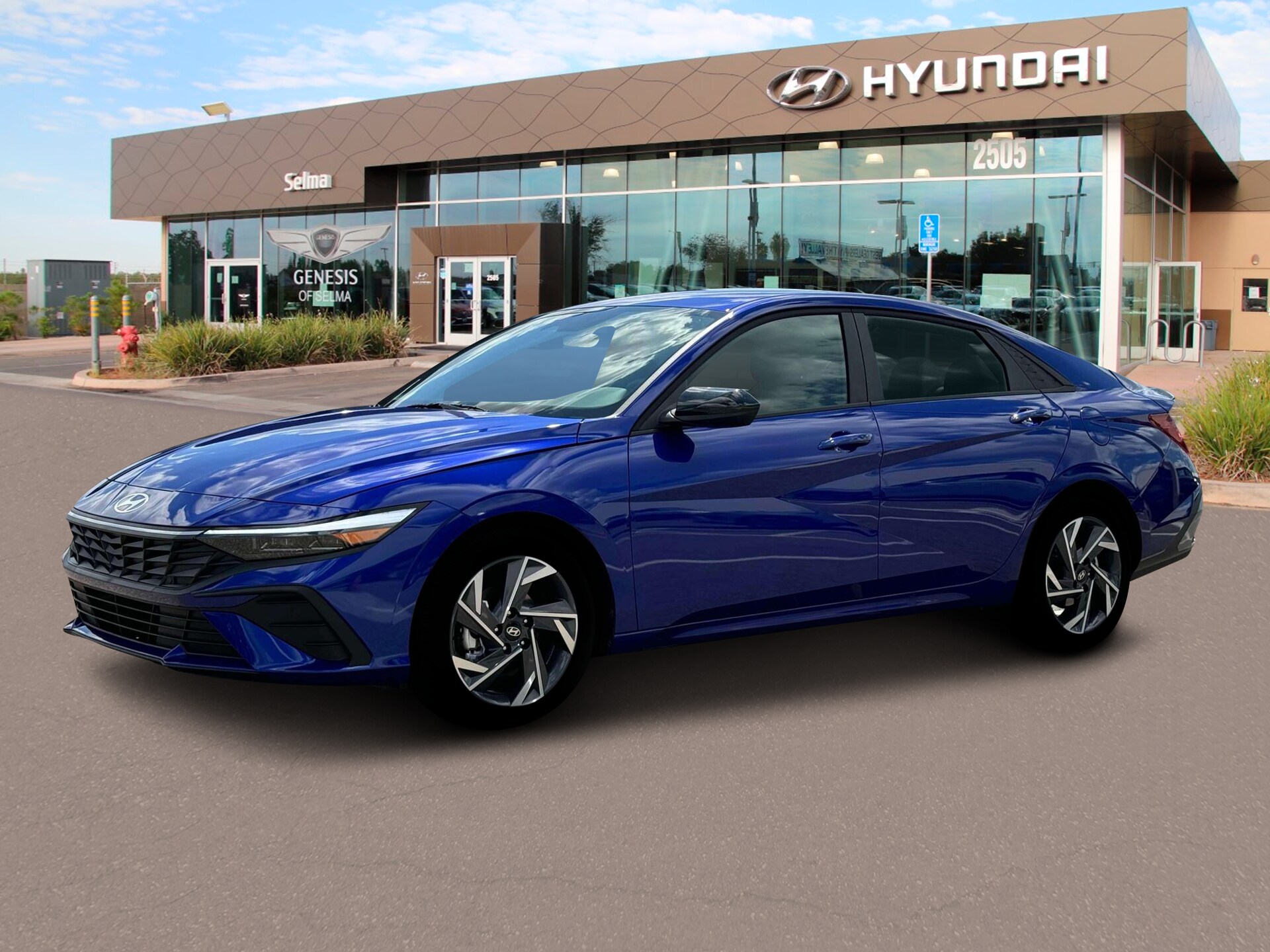 2025 Hyundai Elantra SEL Sport photo 2