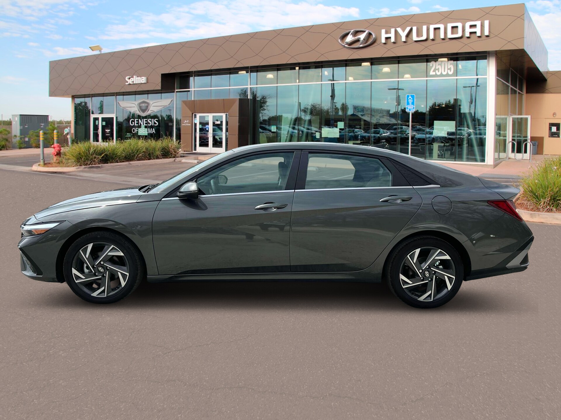 2025 Hyundai Elantra Hybrid Limited photo 2