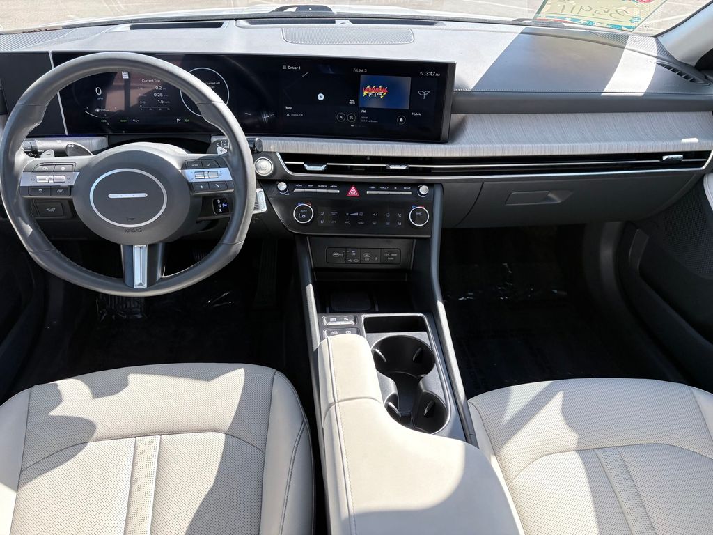 2025 Hyundai Sonata Hybrid Limited - Photo 8