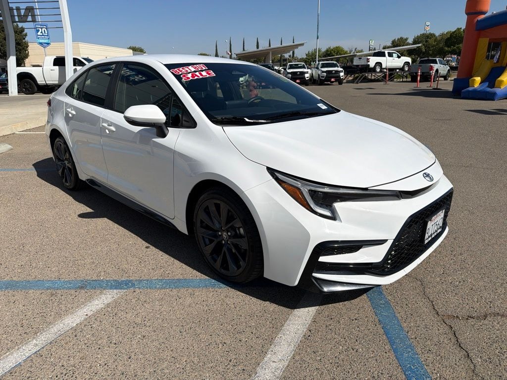 Used 2024 Toyota Corolla SE Sedan