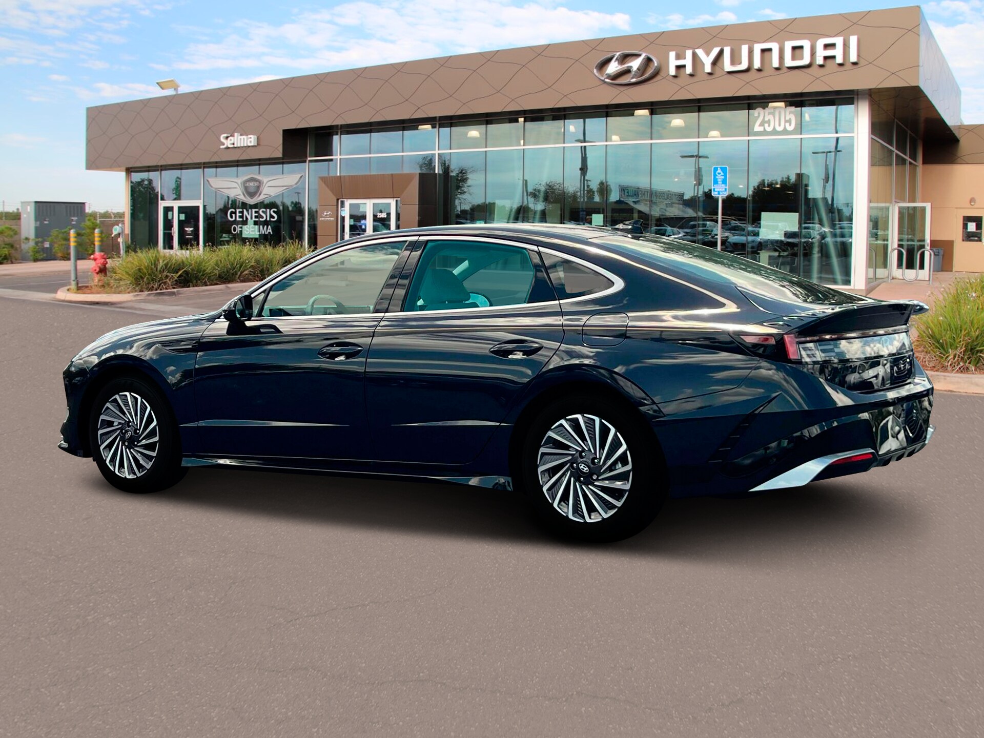 2025 Hyundai Sonata Hybrid SEL photo 4
