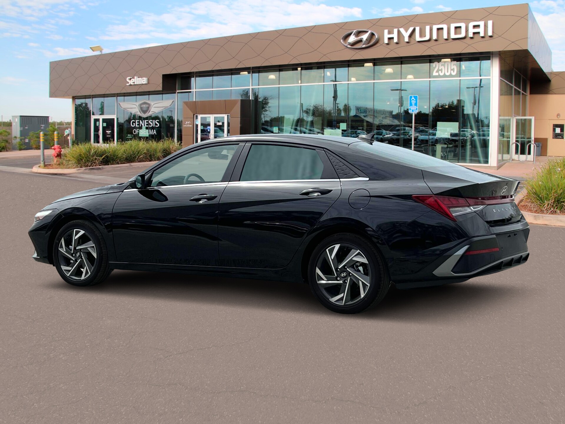 2025 Hyundai Elantra Hybrid Limited photo 3