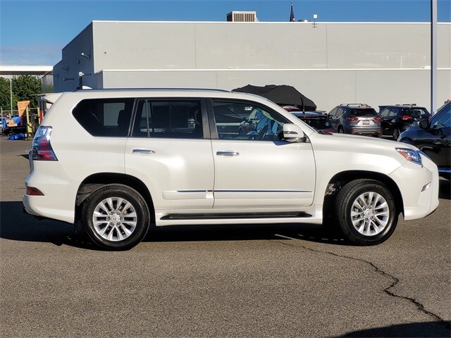 2019 Lexus GX 460 Premium Black Line Special Edition photo 4