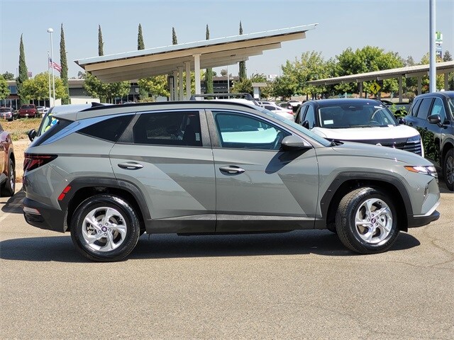 2024 Hyundai Tucson SEL photo 2