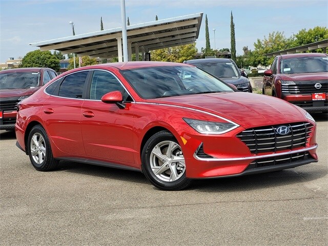 2020 Hyundai Sonata SE photo 2