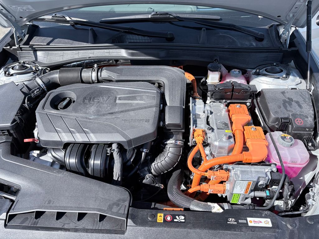 2025 Hyundai Sonata Hybrid Limited - Photo 29