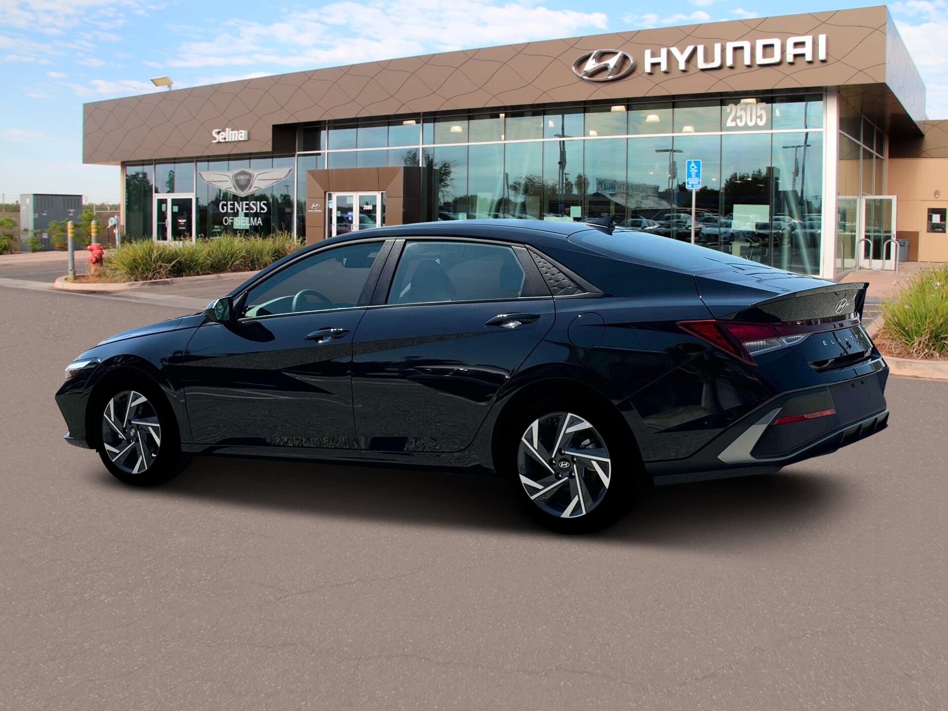 2025 Hyundai Elantra SEL Sport photo 4