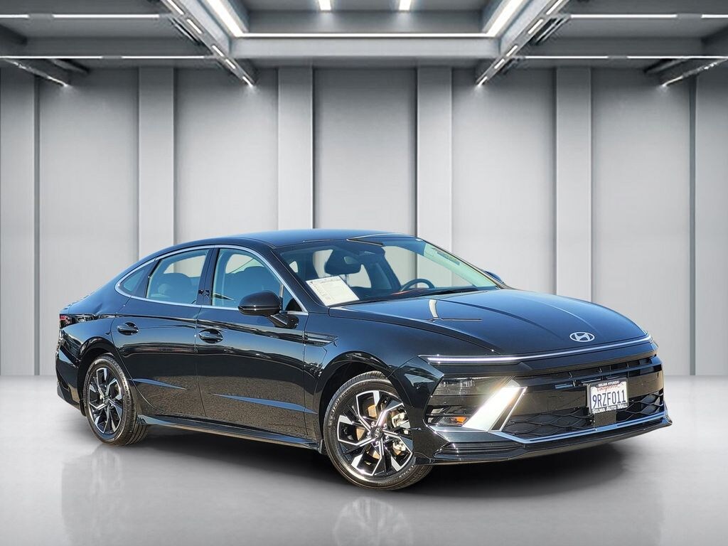 Used 2024 Hyundai Sonata SEL Sedan
