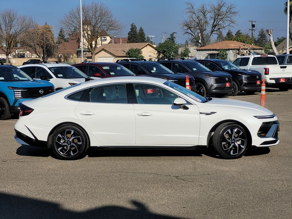 Used 2024 Hyundai Sonata SEL Sedan