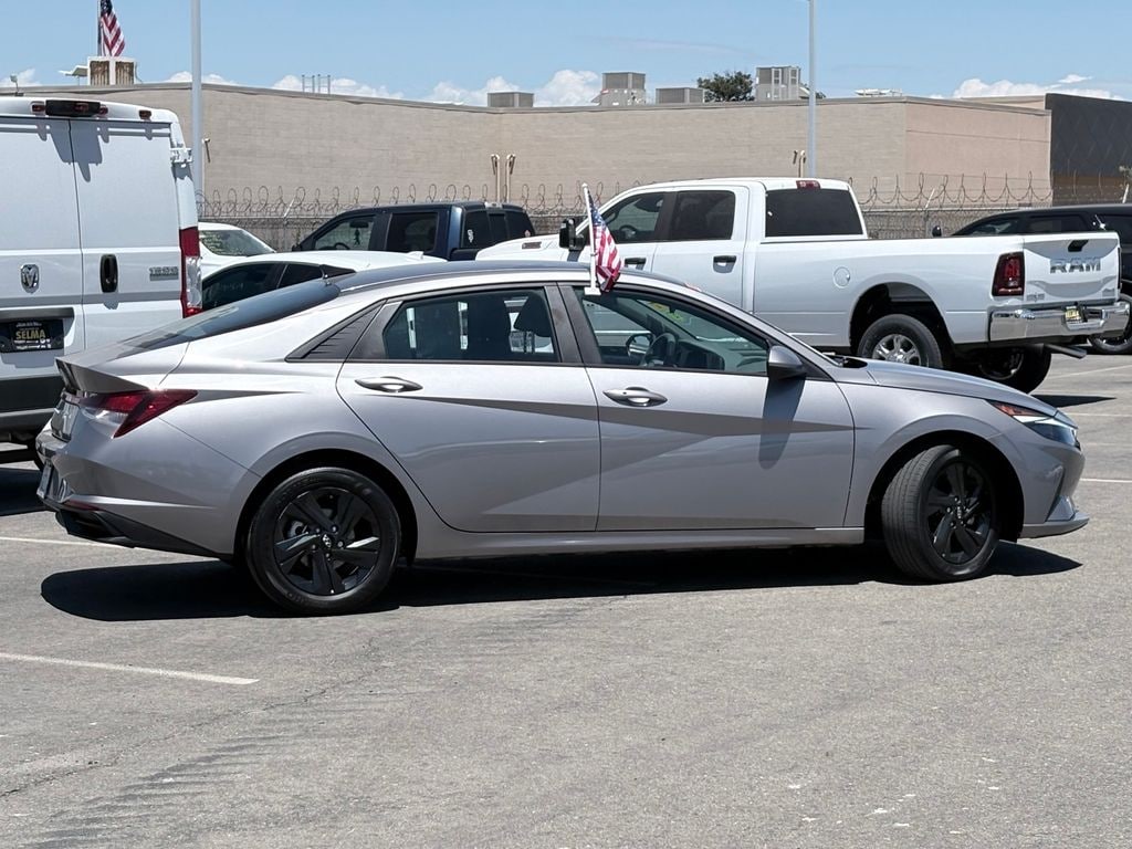 Used 2023 Hyundai Elantra SEL Sedan