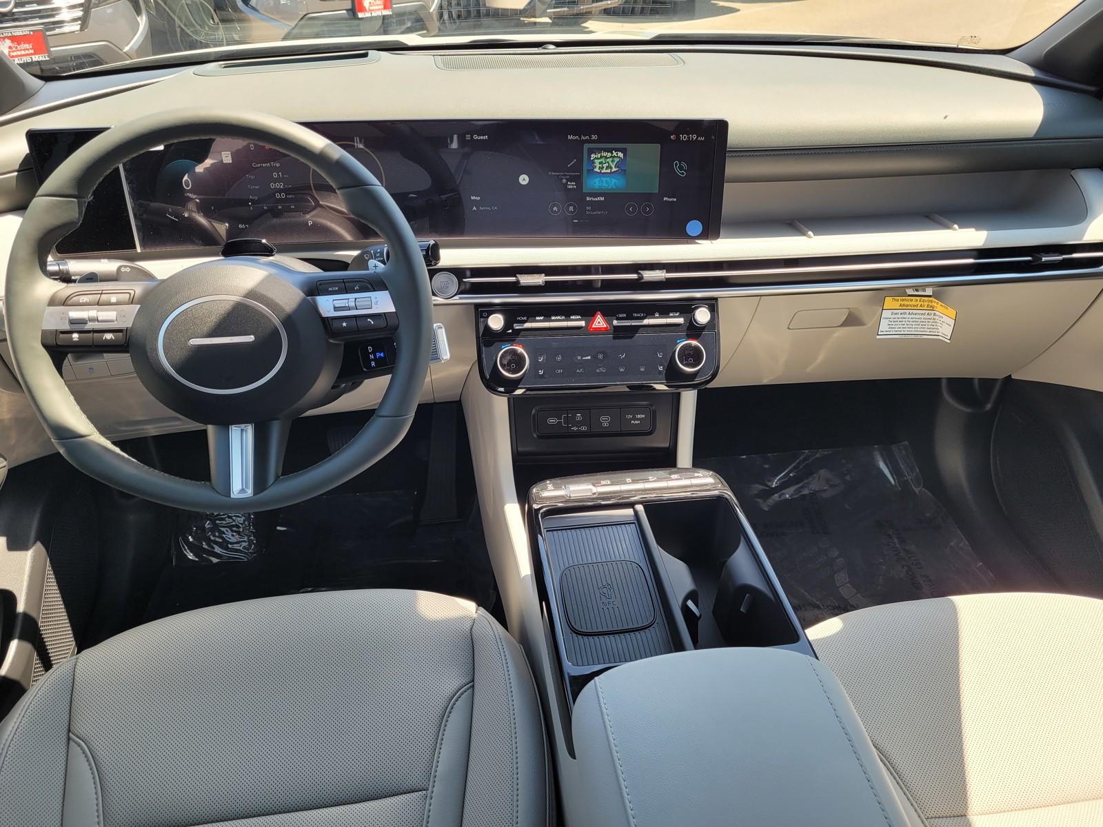 2025 Hyundai Tucson Limited - Photo 7