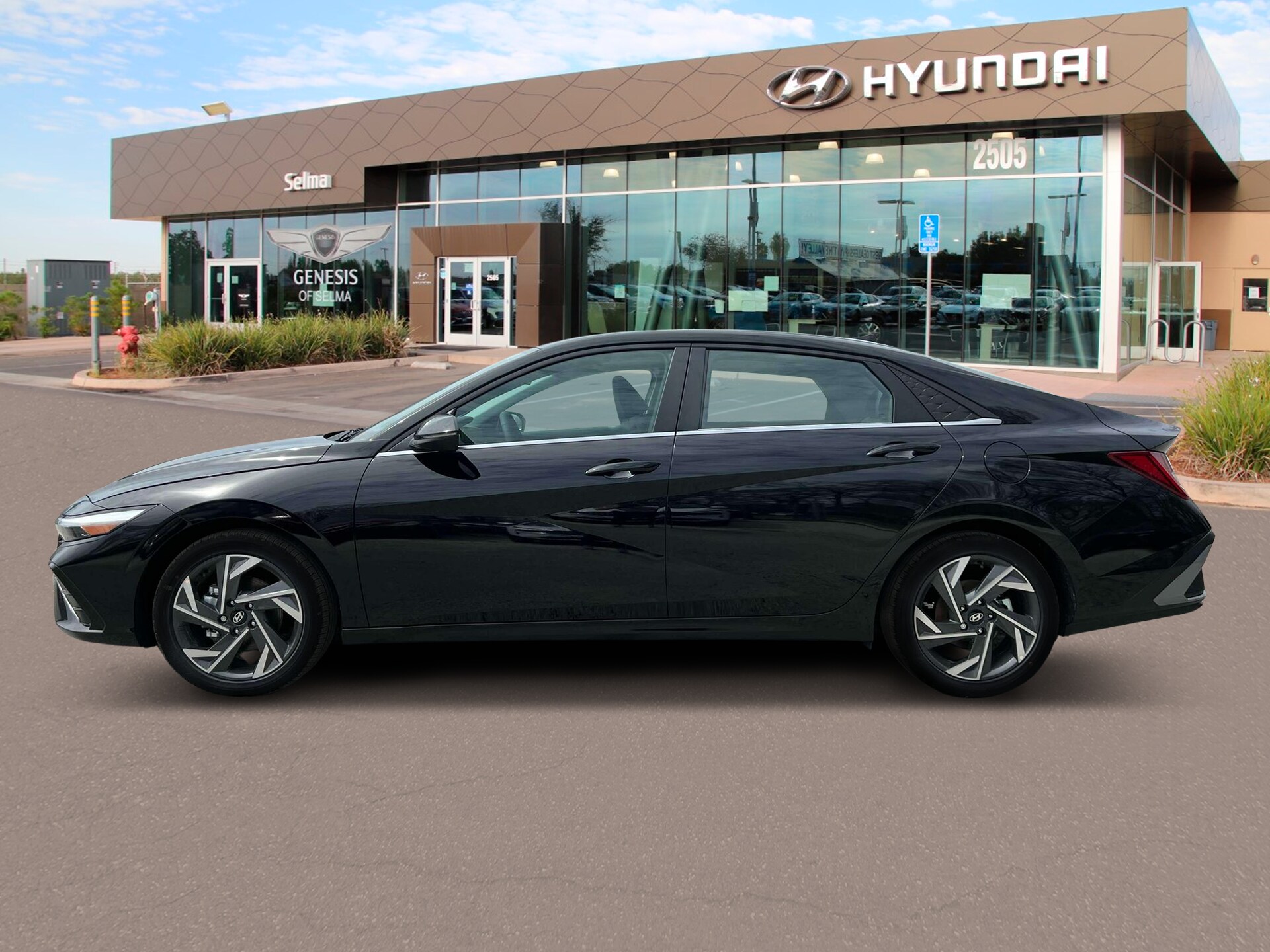 2025 Hyundai Elantra Hybrid Limited photo 2