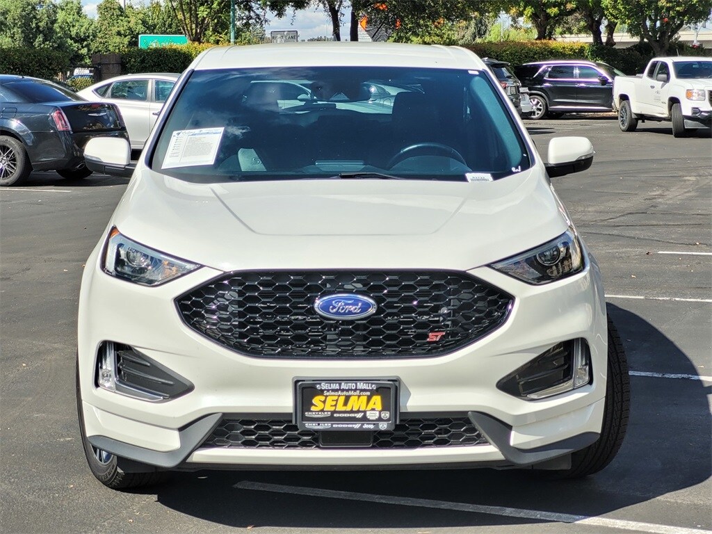 2022 Ford Edge ST photo 2
