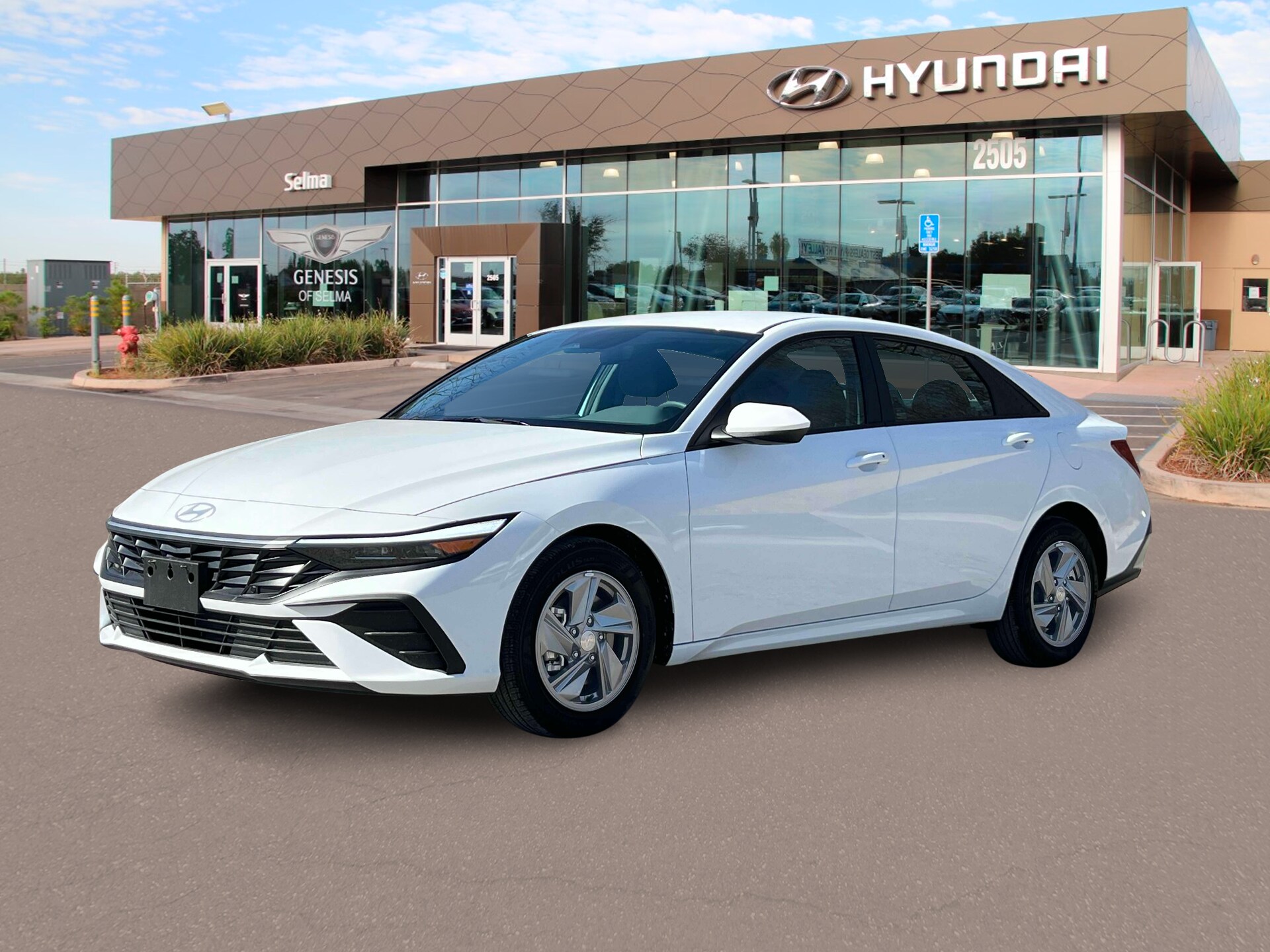 2025 Hyundai Elantra SE photo 2