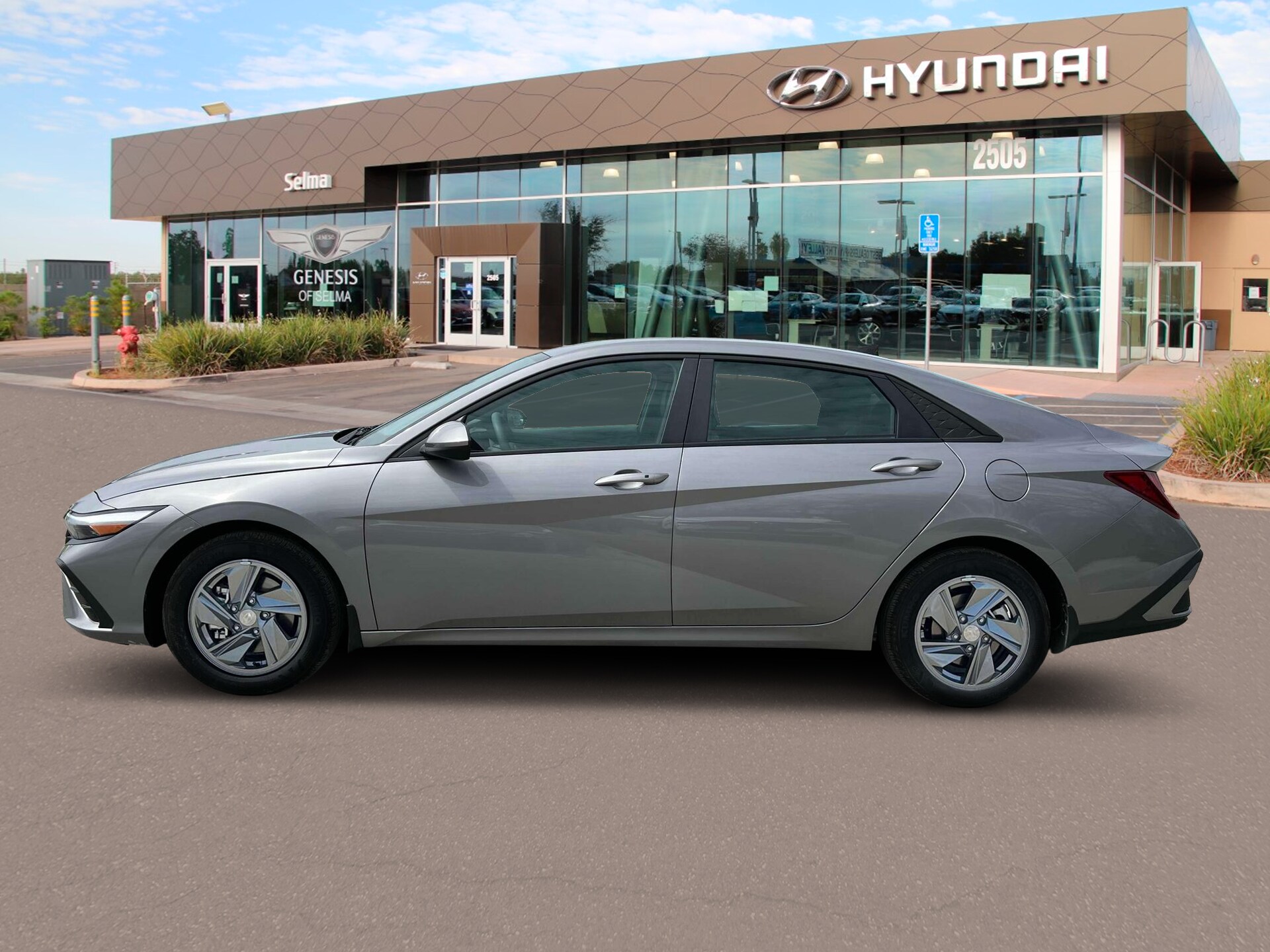 2025 Hyundai Elantra SE photo 3