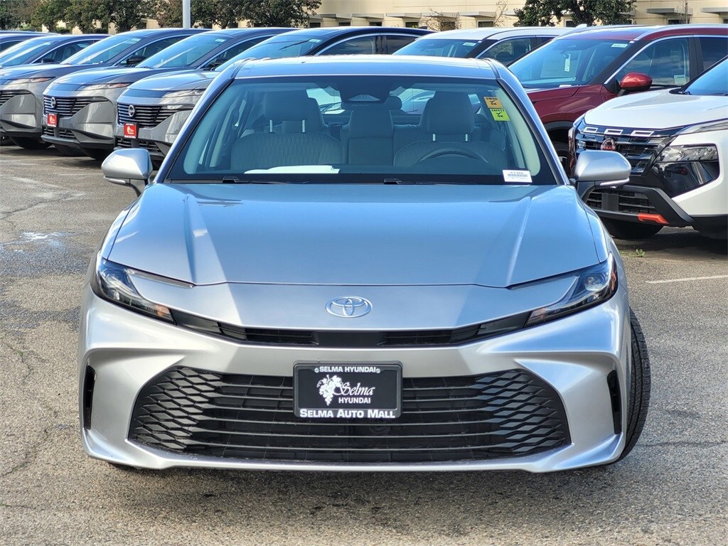 2025 Toyota Camry LE photo 2