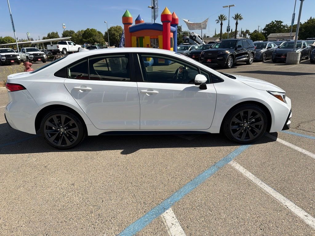 Used 2024 Toyota Corolla SE Sedan