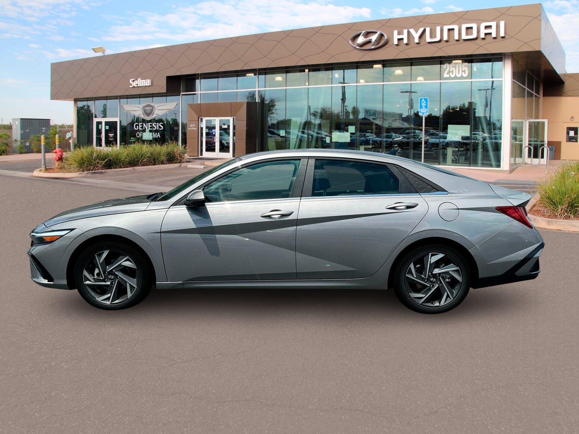2025 Hyundai Elantra Limited photo 3