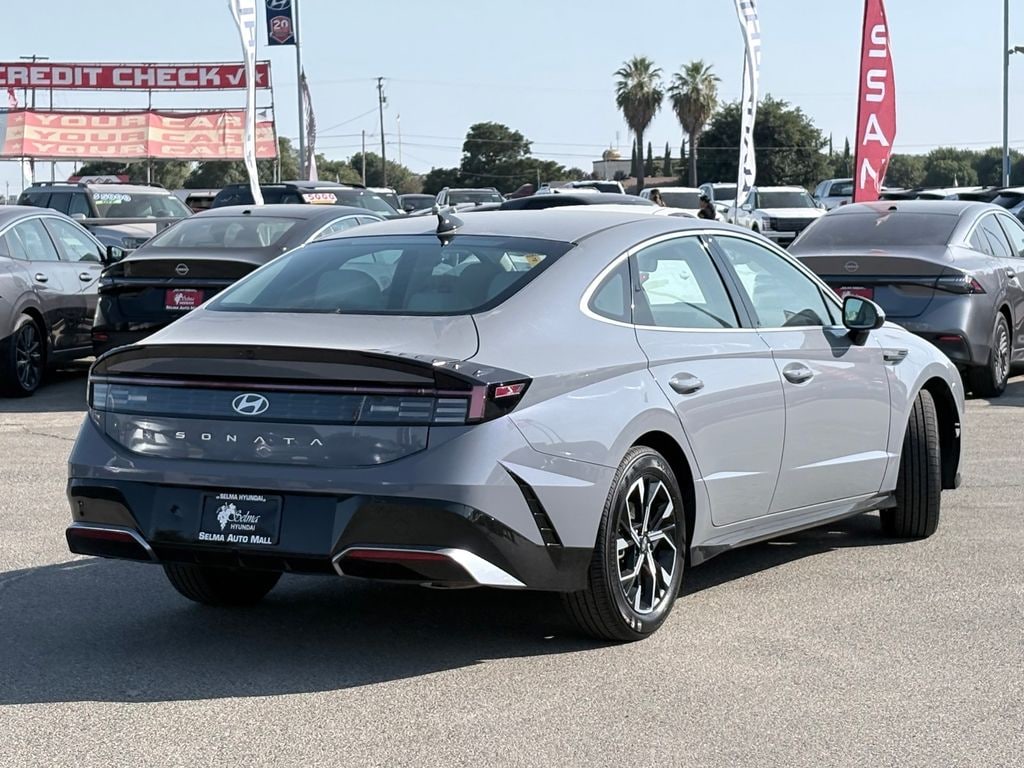 Used 2025 Hyundai Sonata SEL Sedan