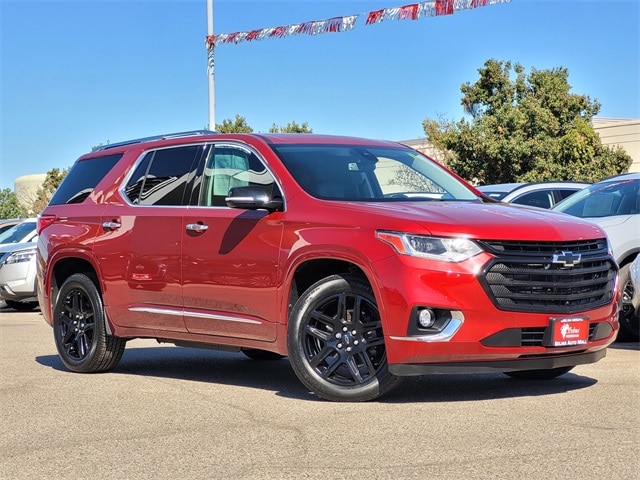 Used 2019 Chevrolet Traverse Premier with VIN 1GNERKKW9KJ198980 for sale in Selma, CA