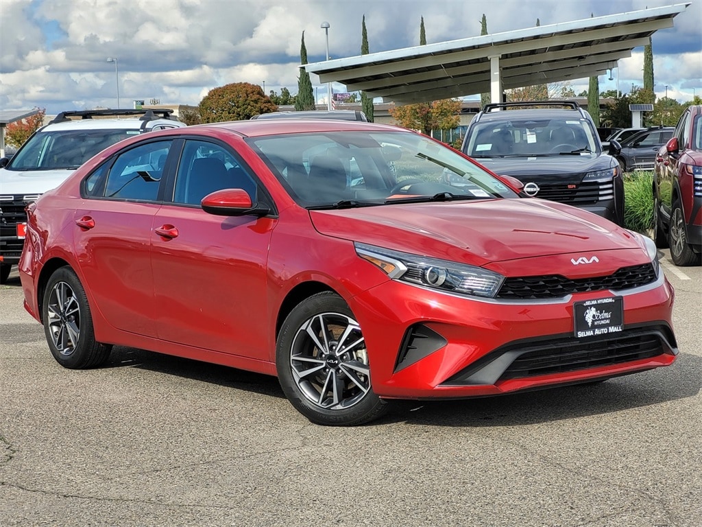 Used 2023 Kia Forte LXS Sedan