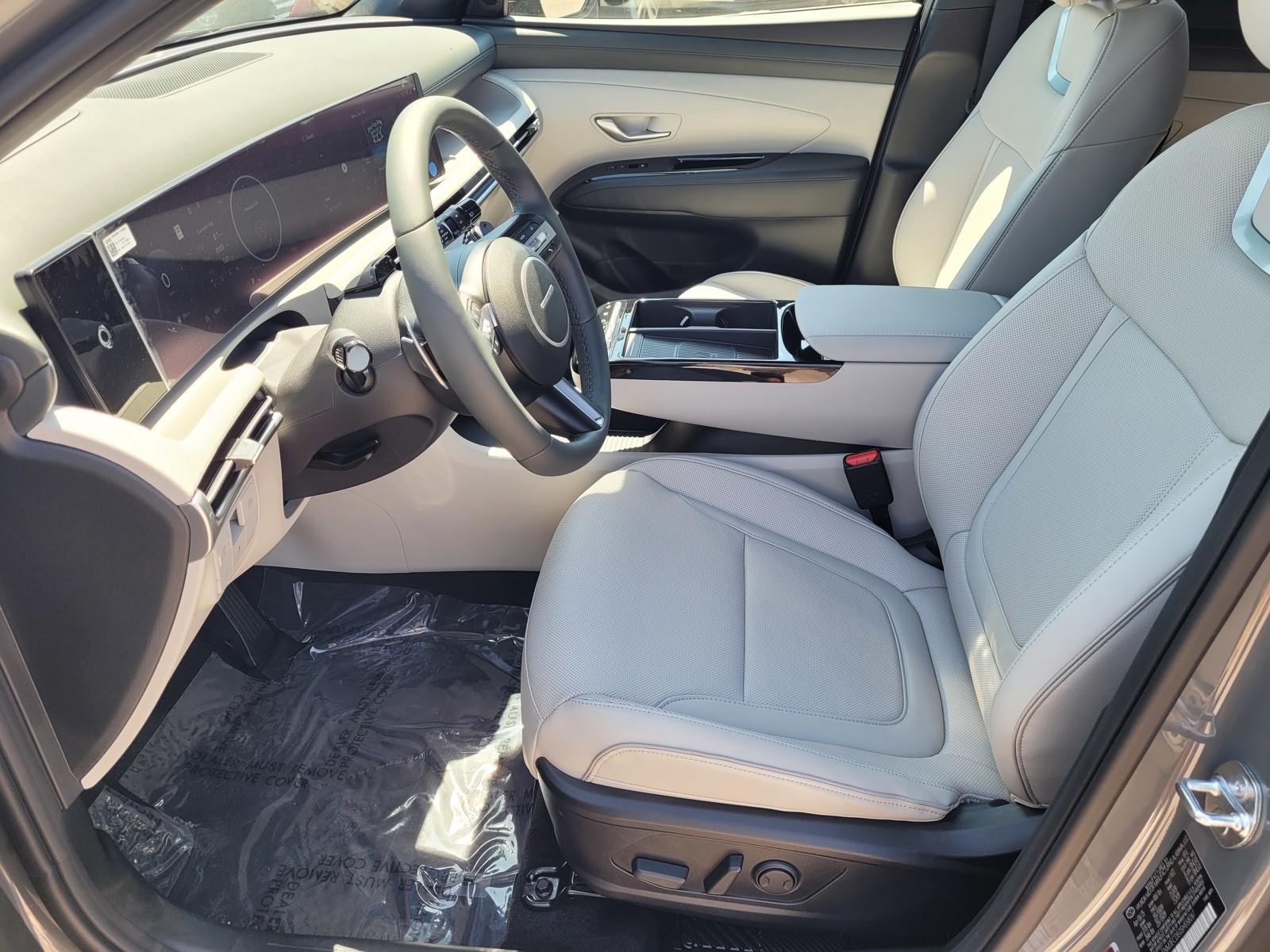 2025 Hyundai Tucson Limited - Photo 8