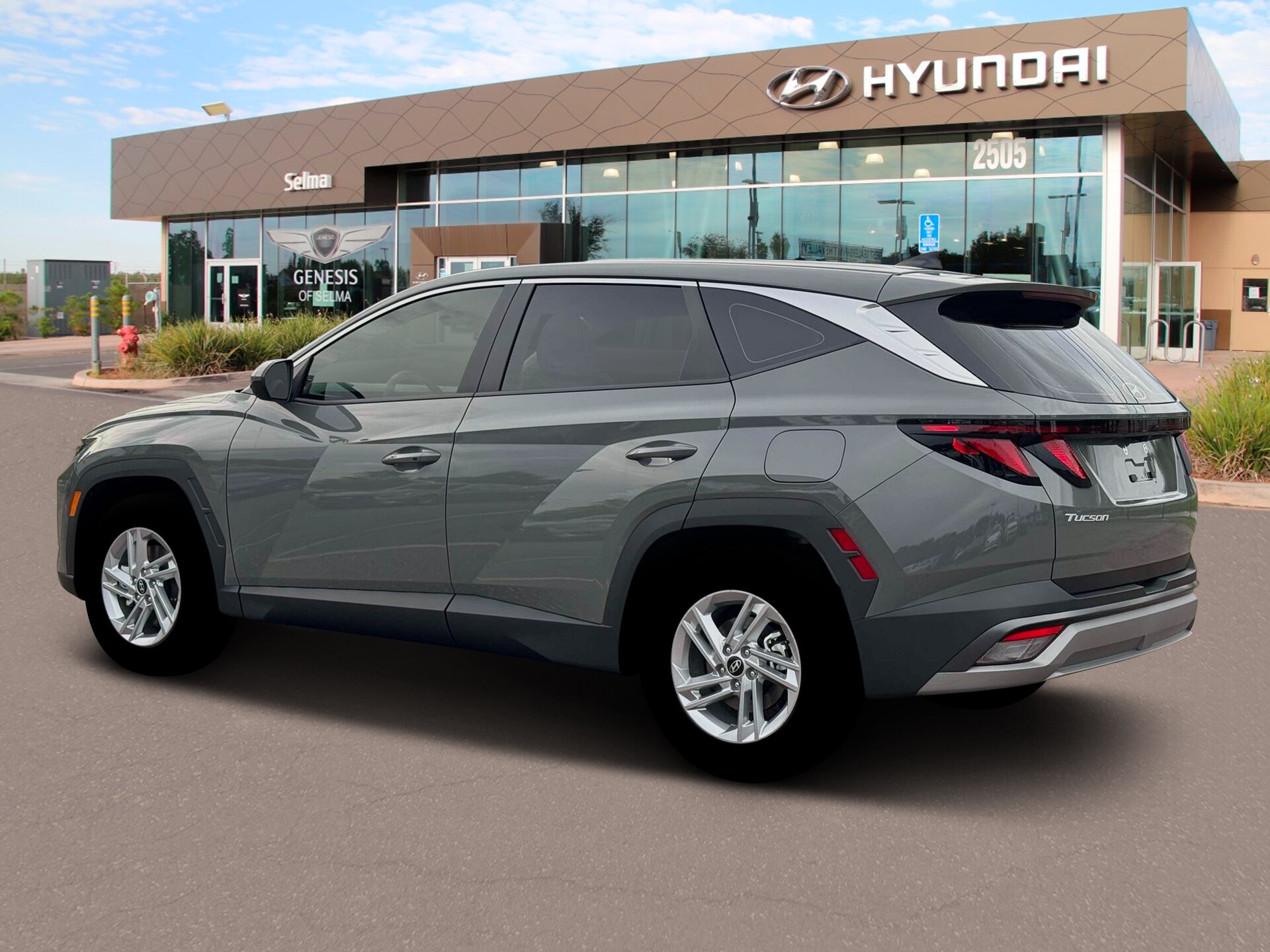 2026 Hyundai Tucson SE photo 2