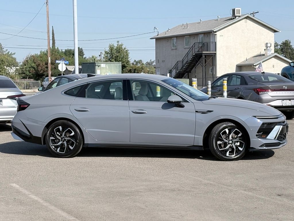 Used 2025 Hyundai Sonata SEL Sedan