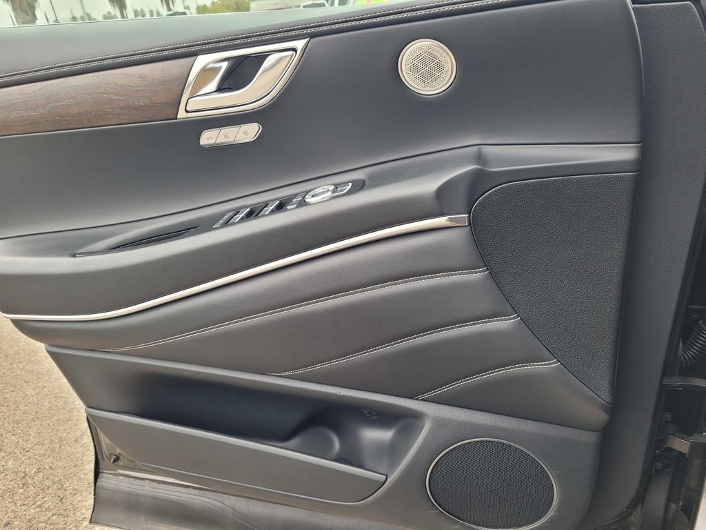 2024 GENESIS GV80 - Photo 15