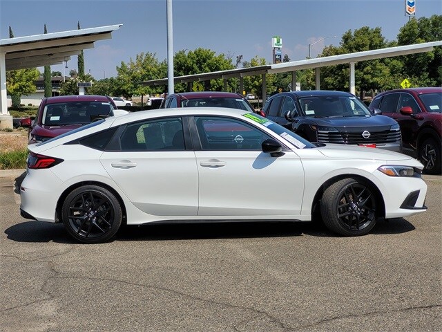 2024 Honda Civic Sport Hatchback photo 3