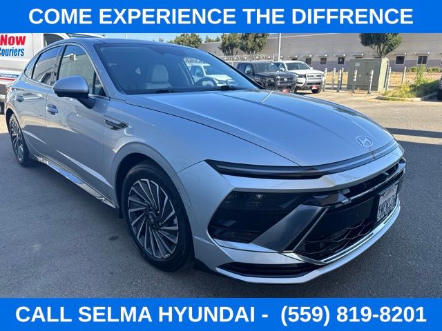 2025 Hyundai Sonata Limited's photo