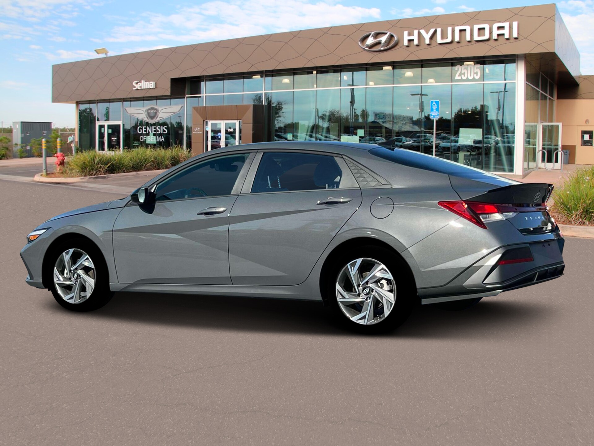 2025 Hyundai Elantra SEL Sport photo 3