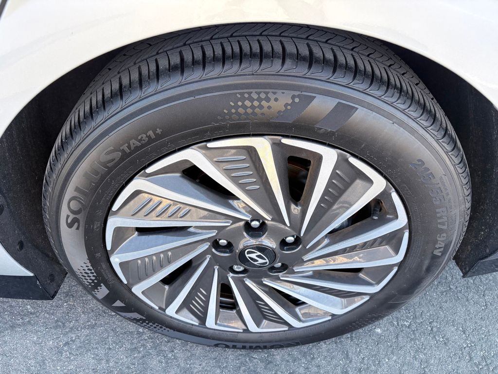 2025 Hyundai Sonata Hybrid Limited - Photo 25
