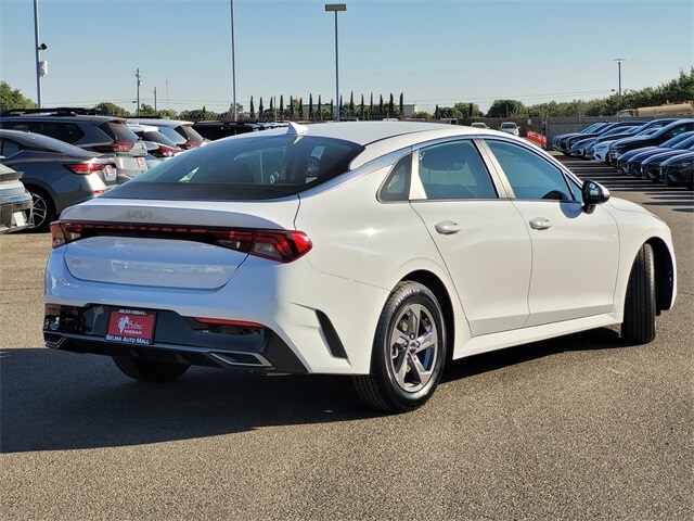 2023 Kia K5 LXS photo 3
