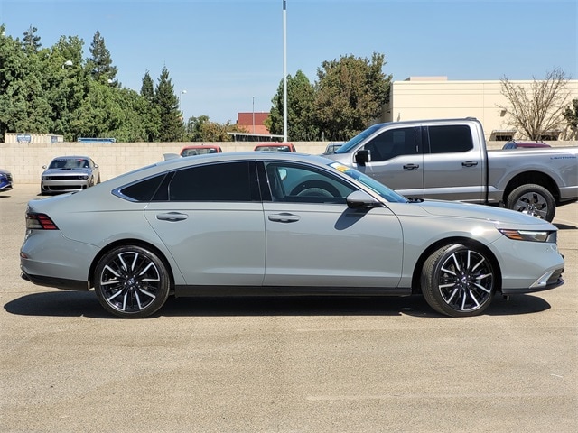 2024 Honda Accord Hybrid Touring photo 3