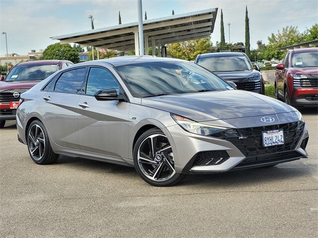 2022 Hyundai Elantra N Line photo 2