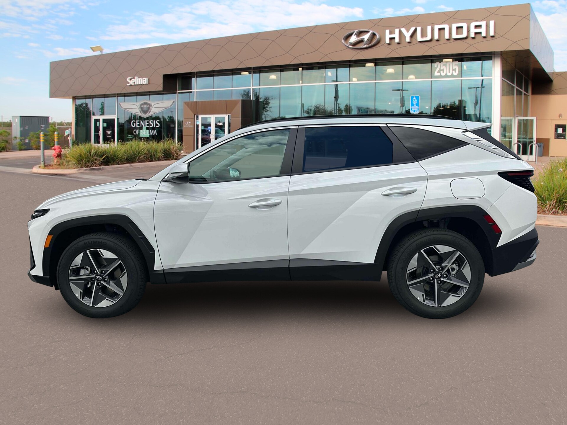 2026 Hyundai Tucson SEL Convenience photo 3