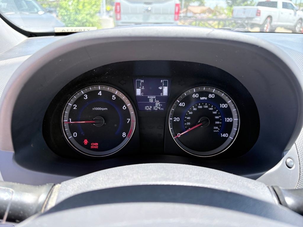 2016 Hyundai Accent SE - Photo 19