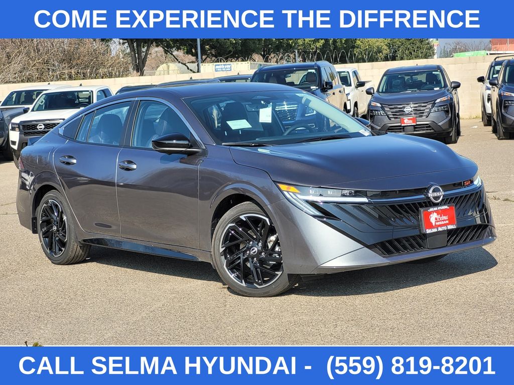 2026 Nissan Sentra SR CVT's photo