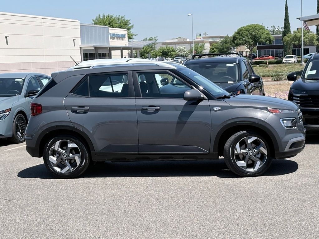 Used 2025 Hyundai Venue SEL SUV