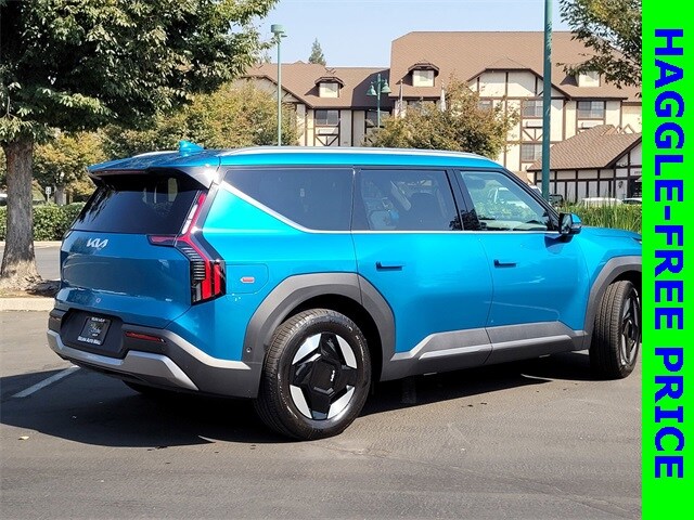 2026 Kia EV9 Wind photo 4