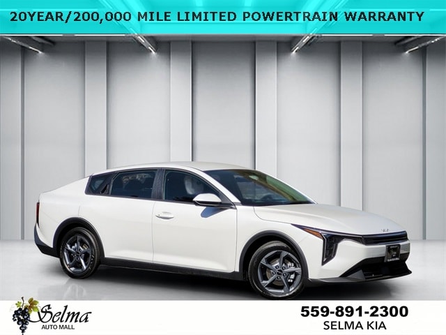 2025 Kia K4 LXS's photo