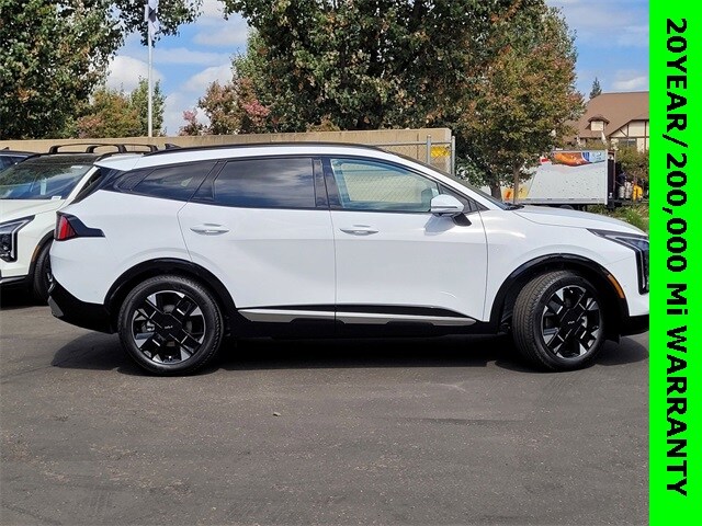 2026 Kia Sportage photo 2