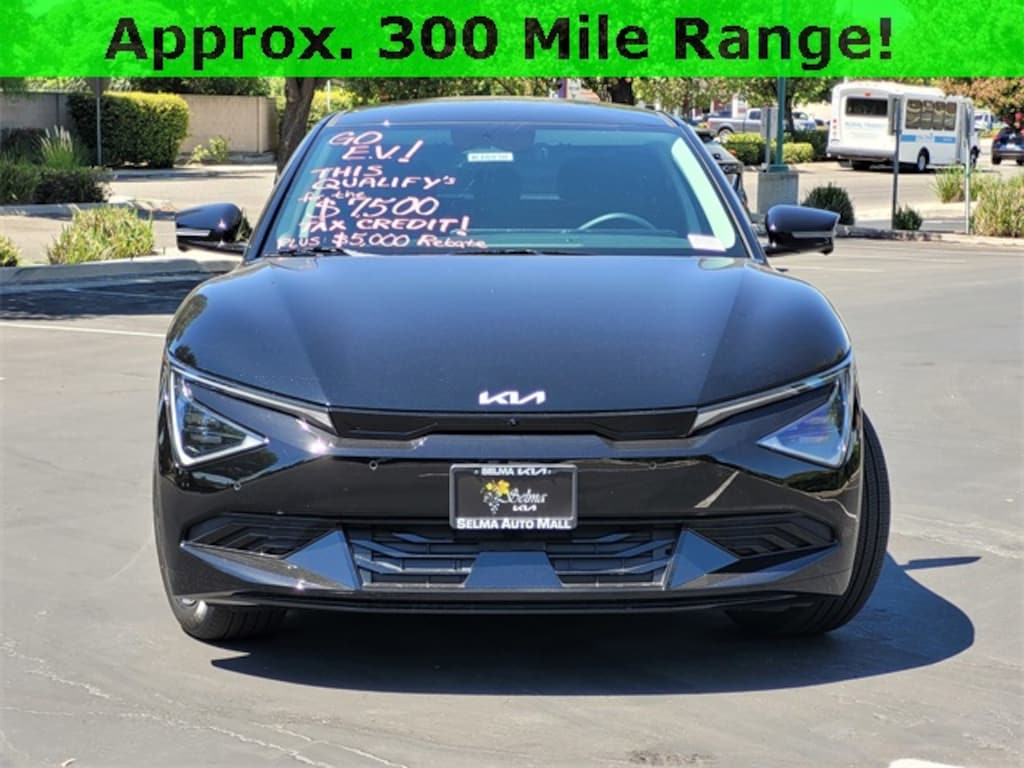 New 2025 Kia EV6 Wind SUV