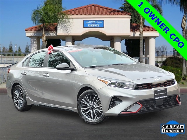 2023 Kia Forte GT-Line's photo